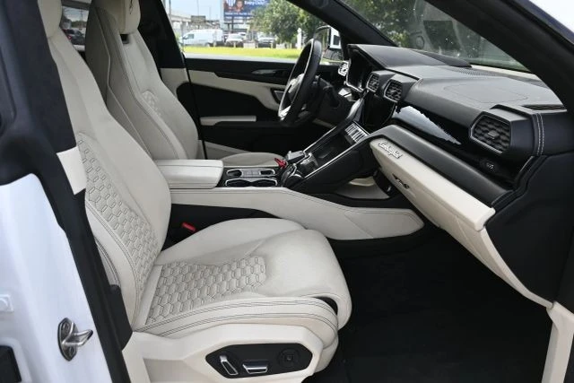 2022 Lamborghini Urus - Image 21 of 21