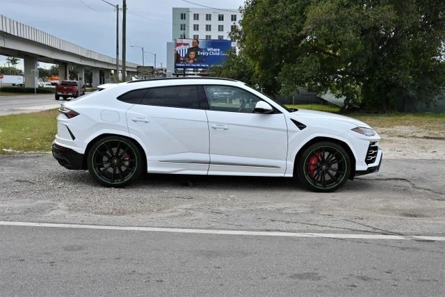 2022 Lamborghini Urus - Image 7 of 21