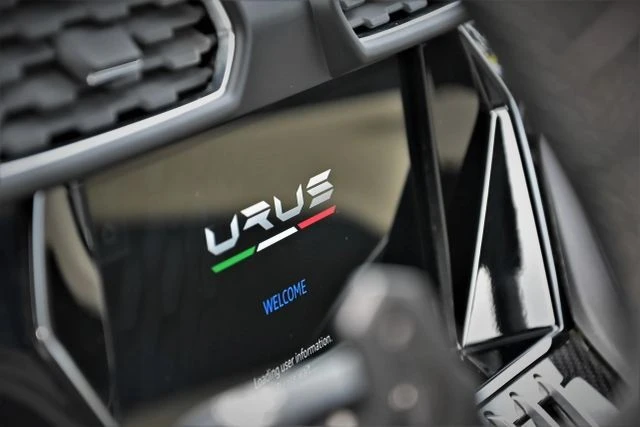 2022 Lamborghini Urus - Image 13 of 21