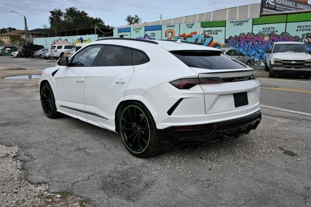 2022 Lamborghini Urus - Image 4 of 21