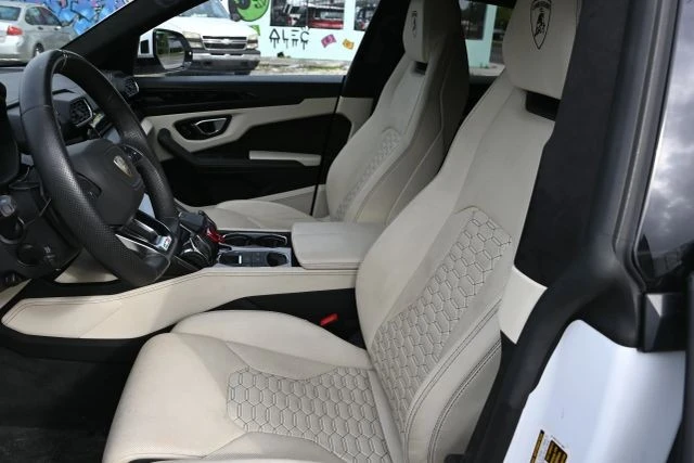 2022 Lamborghini Urus - Image 20 of 21