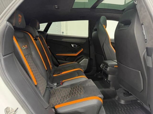 2022 Lamborghini Urus - Image 16 of 31