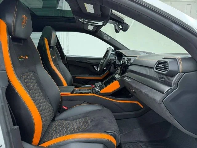 2022 Lamborghini Urus - Image 11 of 31