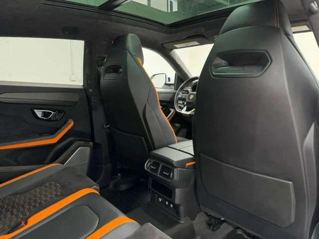 2022 Lamborghini Urus - Image 14 of 31