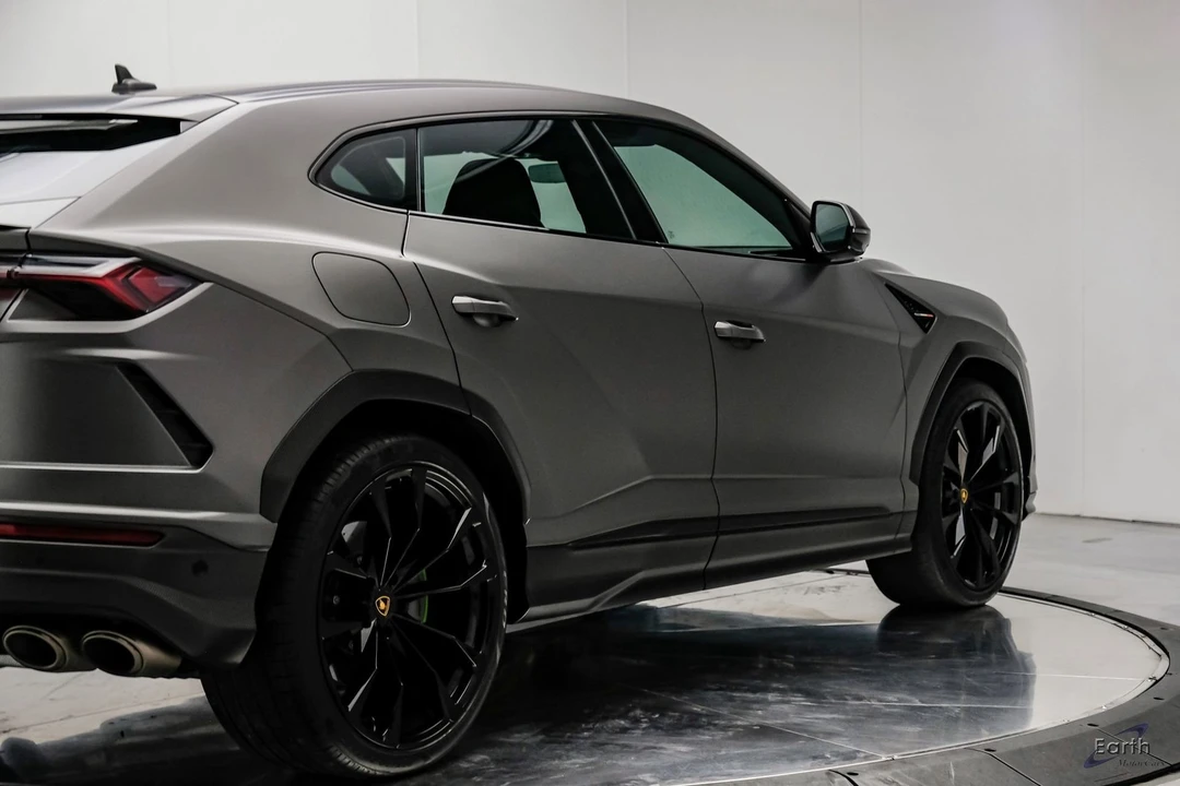 2022 Lamborghini Urus - Image 22 of 31