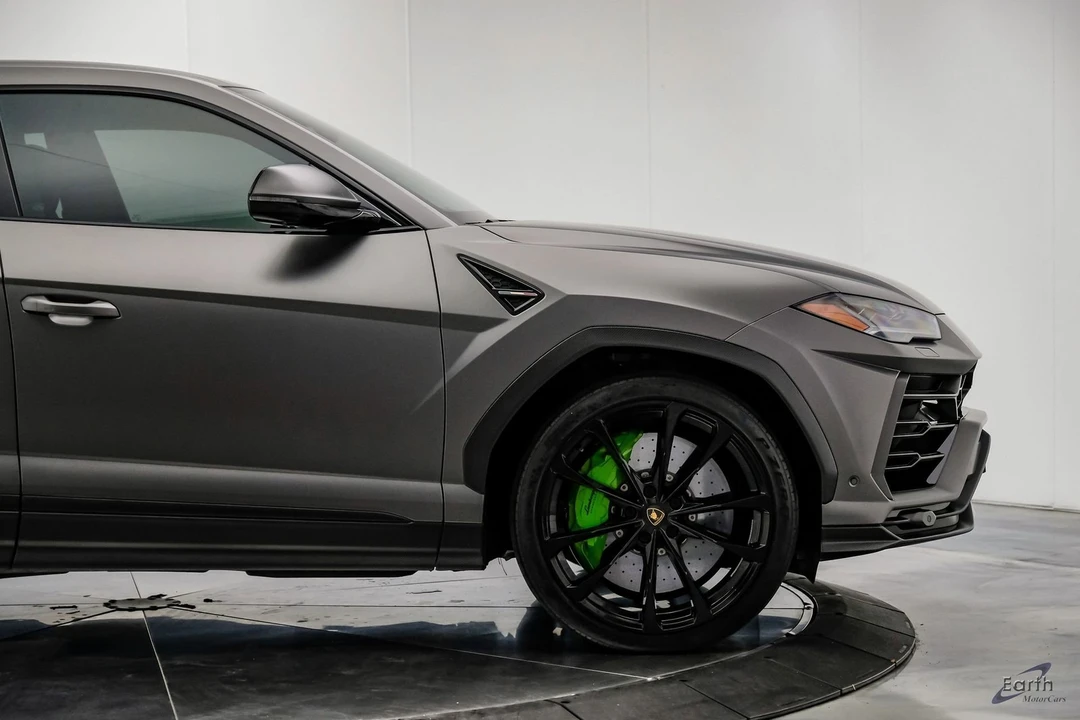 2022 Lamborghini Urus - Image 26 of 31
