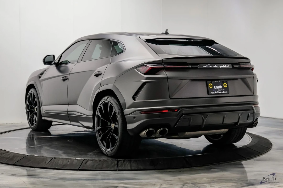 2022 Lamborghini Urus - Image 13 of 31
