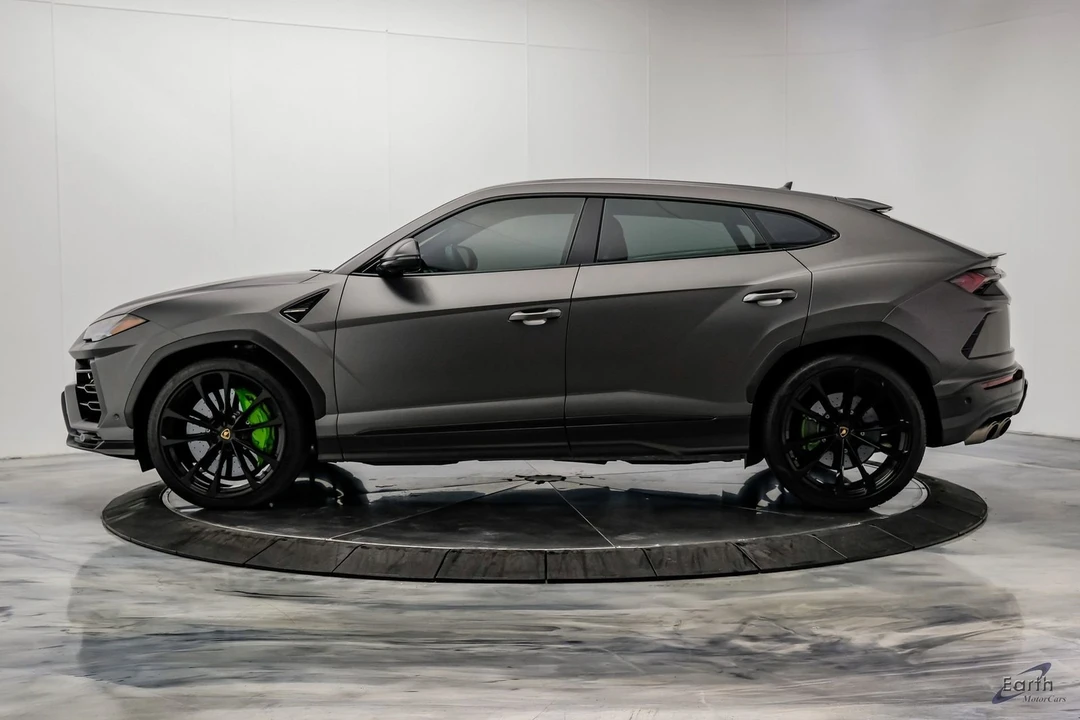 2022 Lamborghini Urus - Image 8 of 31