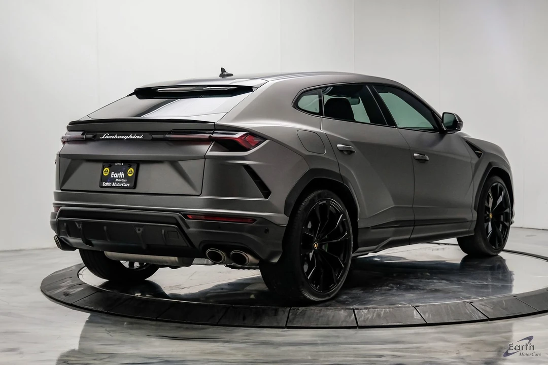 2022 Lamborghini Urus - Image 19 of 31