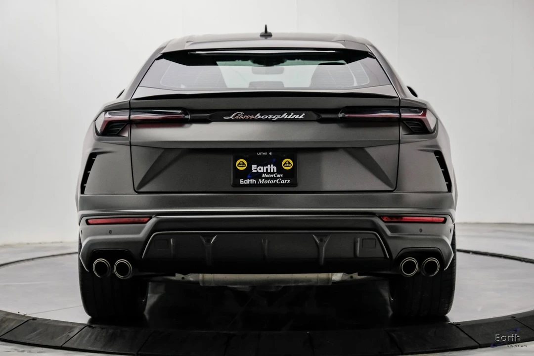 2022 Lamborghini Urus - Image 15 of 31