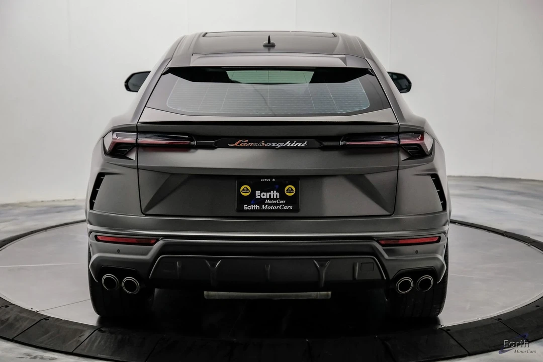 2022 Lamborghini Urus - Image 16 of 31