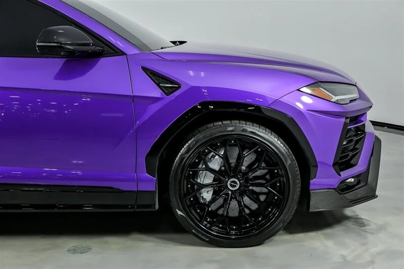 2022 Lamborghini Urus - Image 15 of 21