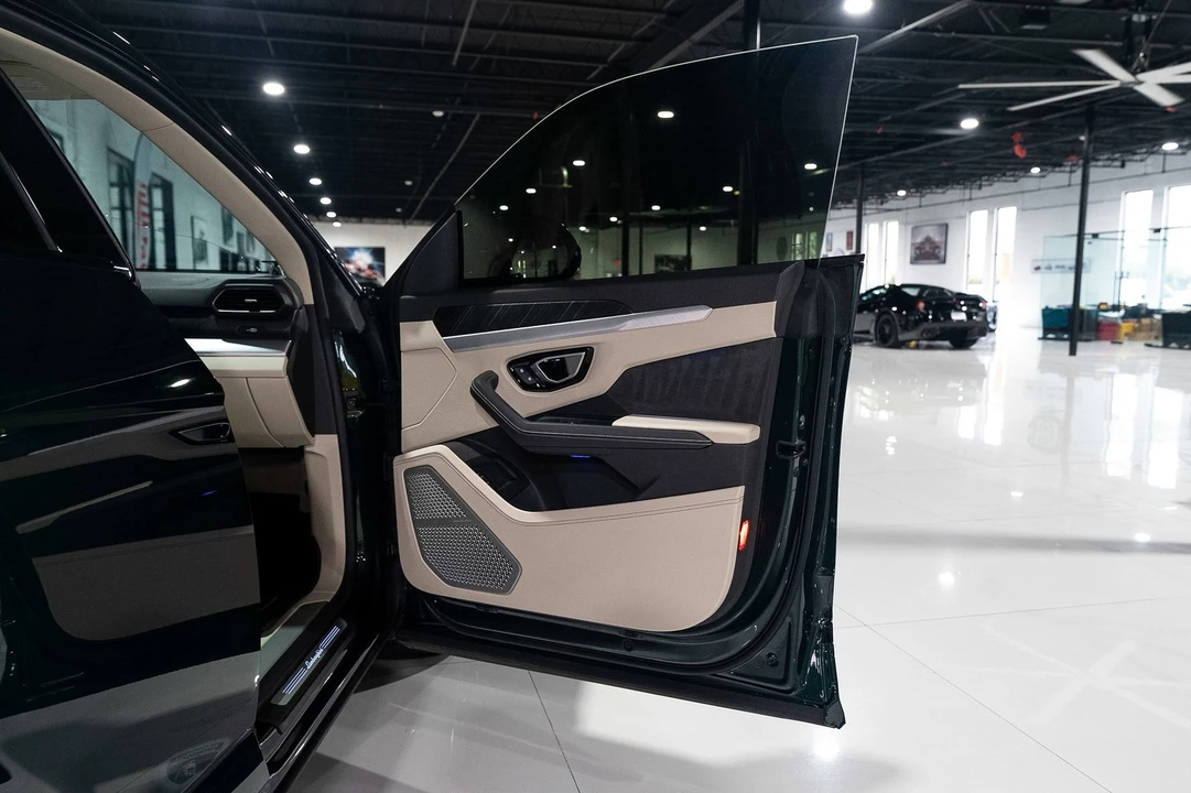 2022 Lamborghini Urus - Image 31 of 31