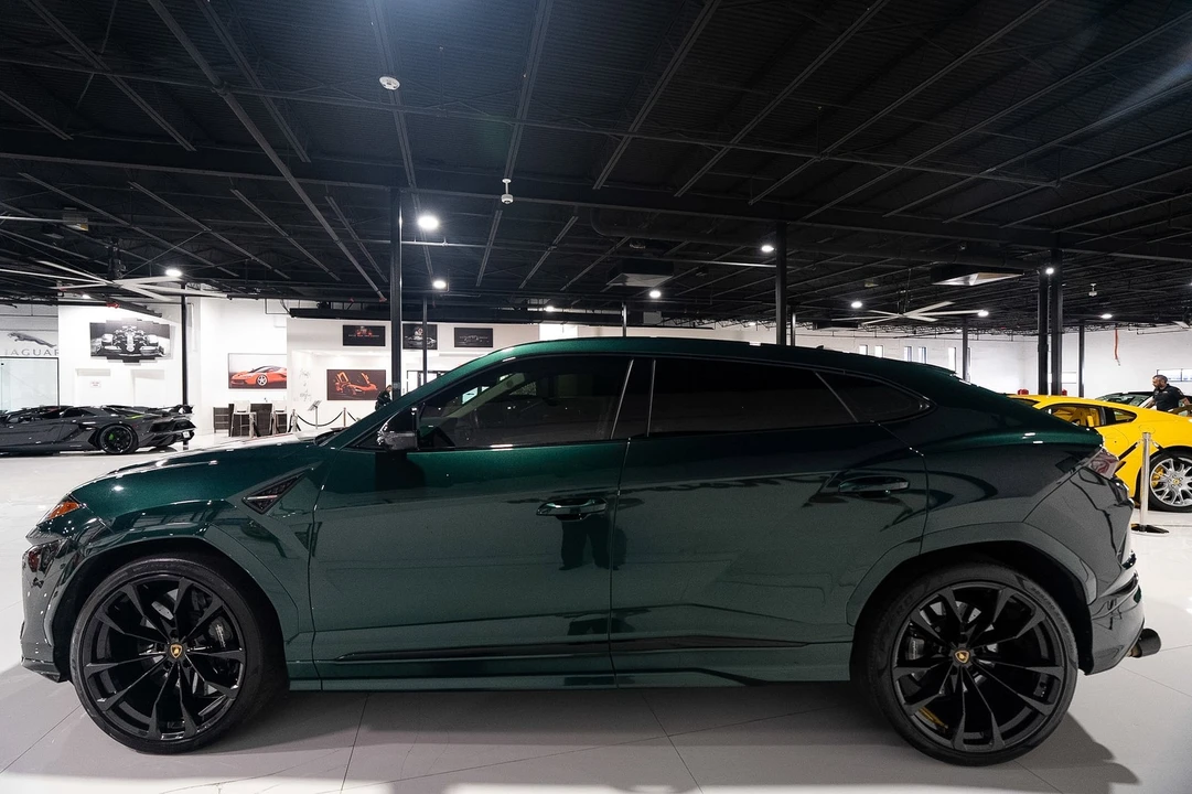 2022 Lamborghini Urus - Image 4 of 31