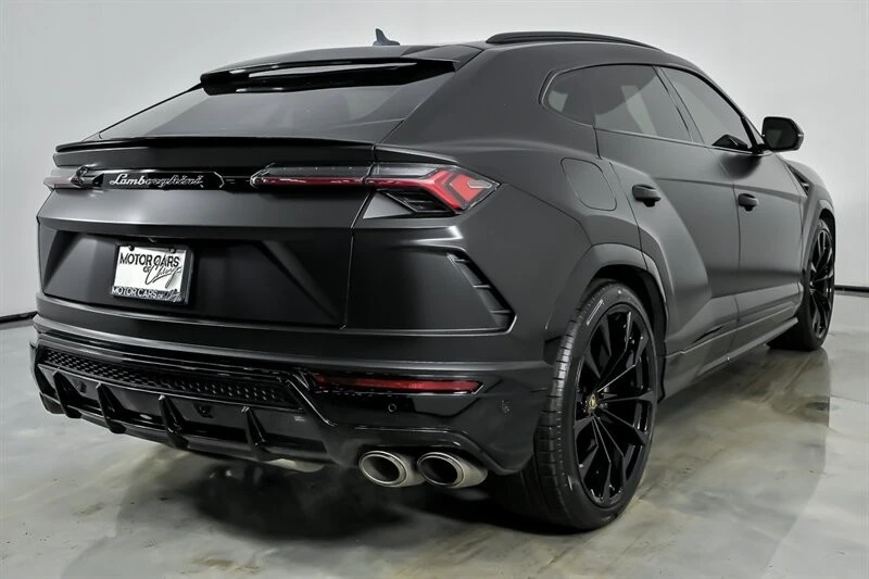 2022 Lamborghini Urus - Image 12 of 31