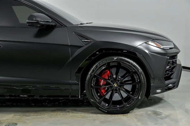 2022 Lamborghini Urus - Image 15 of 31