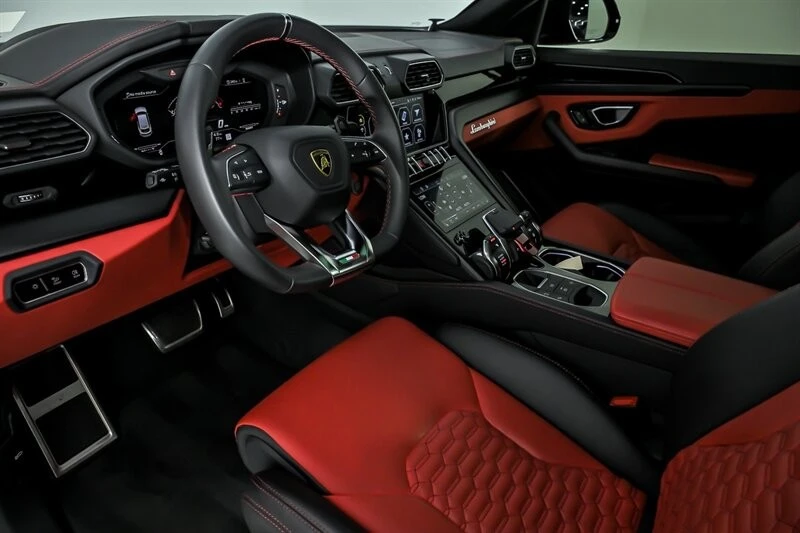 2022 Lamborghini Urus - Image 21 of 31