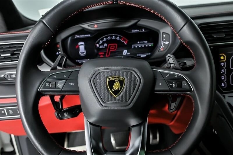 2022 Lamborghini Urus - Image 30 of 31