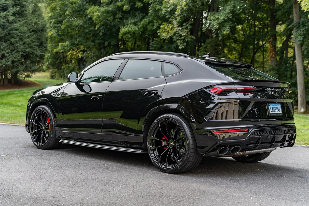 2022 Lamborghini Urus - Image 8 of 31