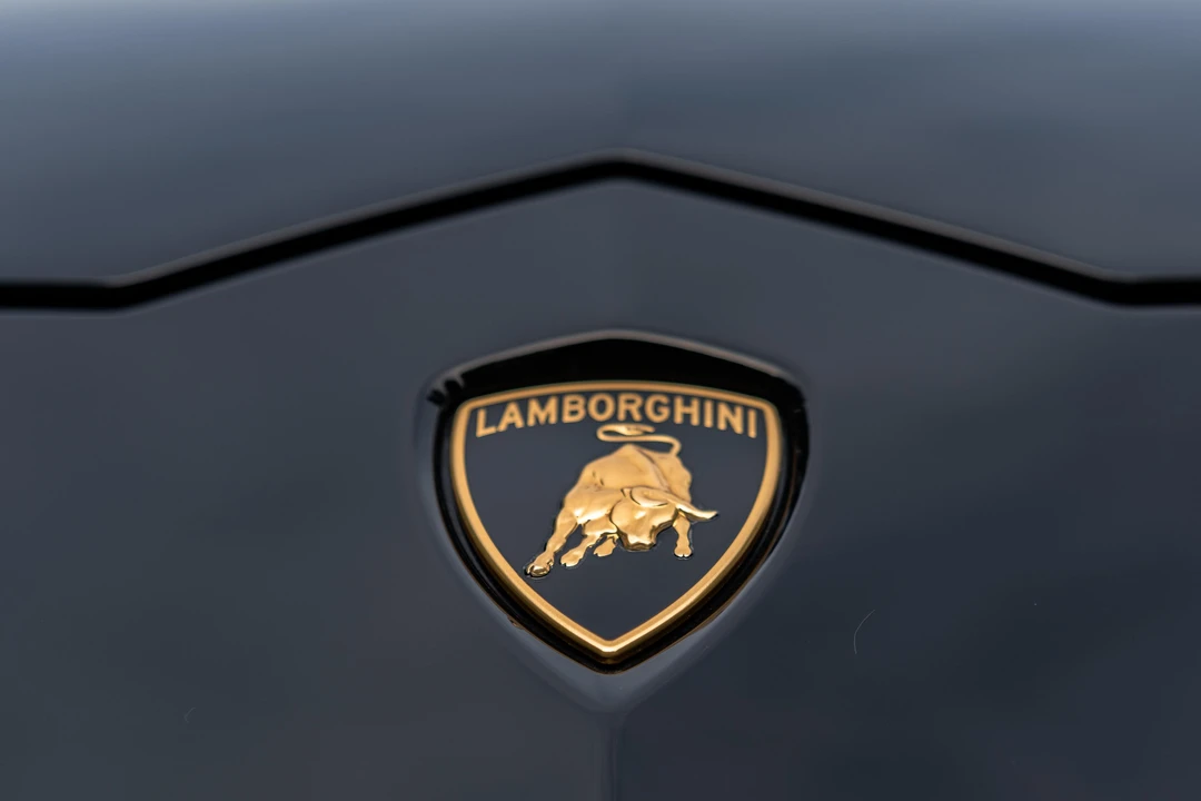 2022 Lamborghini Urus - Image 24 of 31