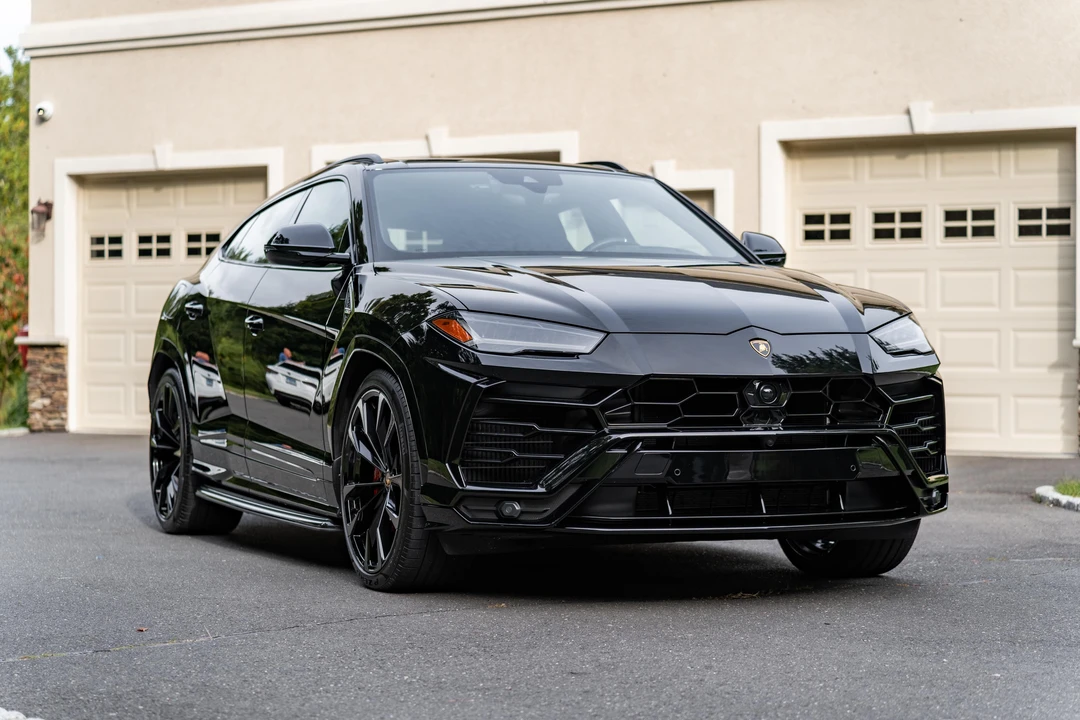 2022 Lamborghini Urus - Image 13 of 31