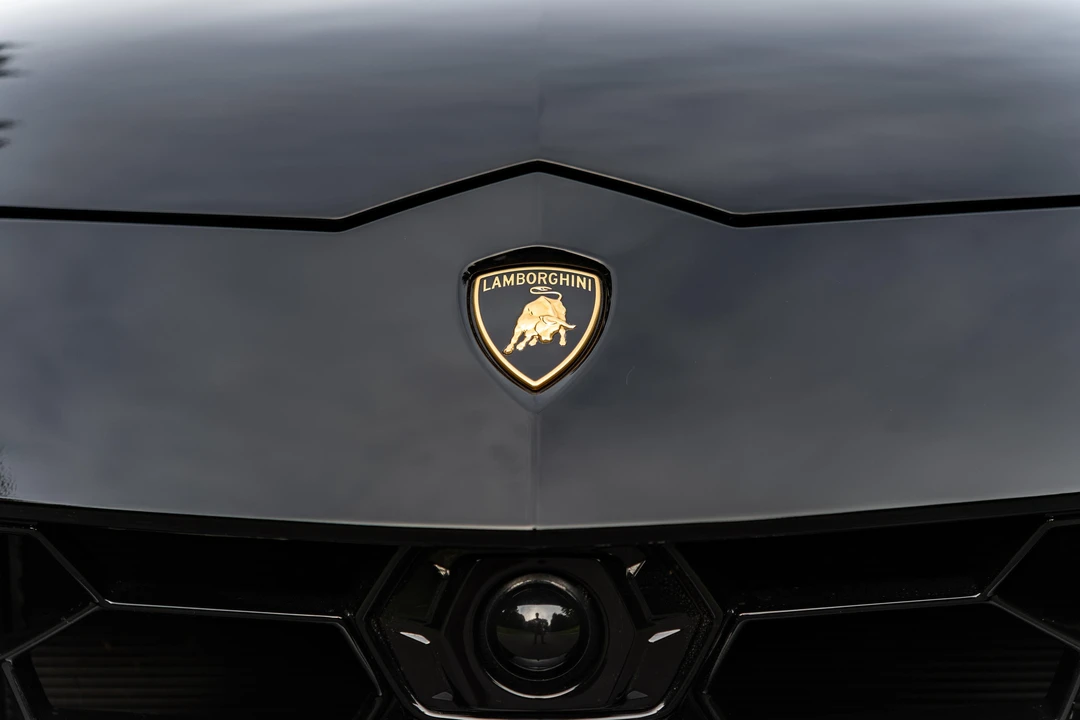 2022 Lamborghini Urus - Image 23 of 31