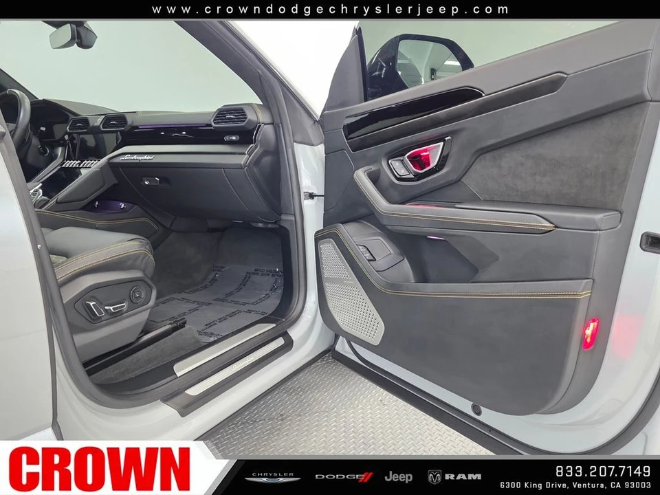 2022 Lamborghini Urus - Image 14 of 31