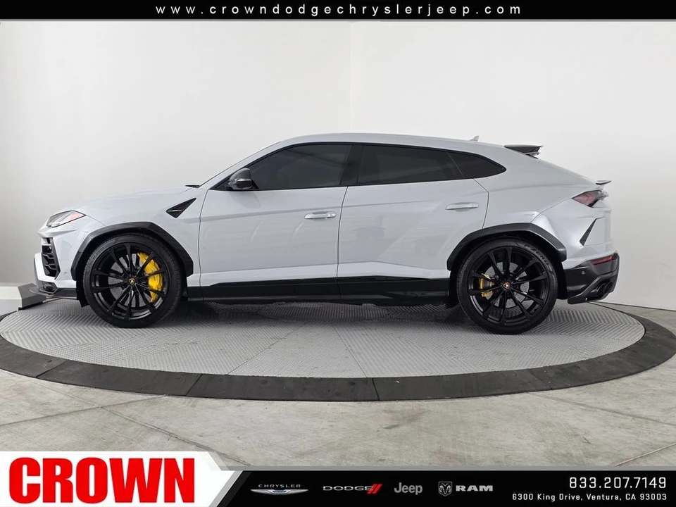 2022 Lamborghini Urus - Image 4 of 31