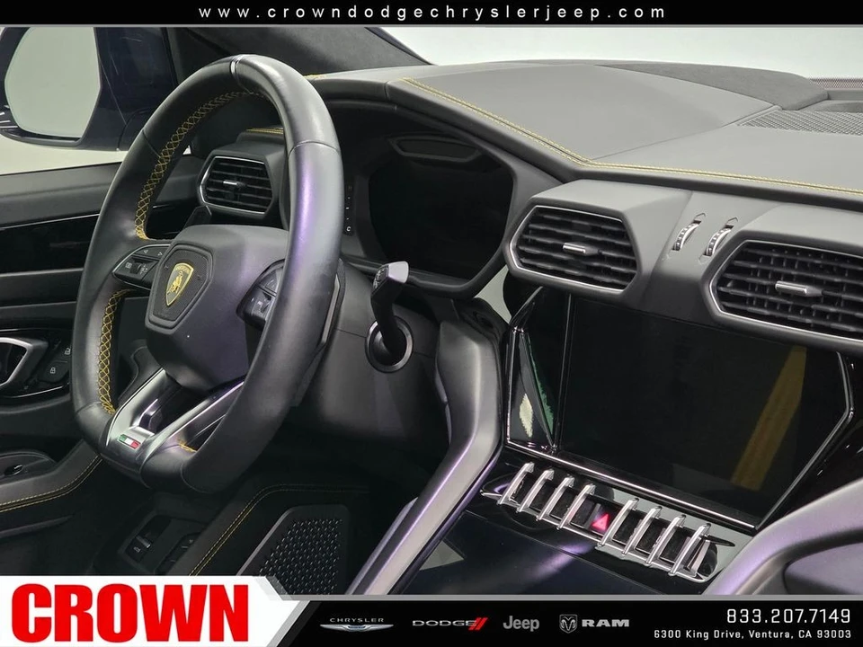 2022 Lamborghini Urus - Image 19 of 31