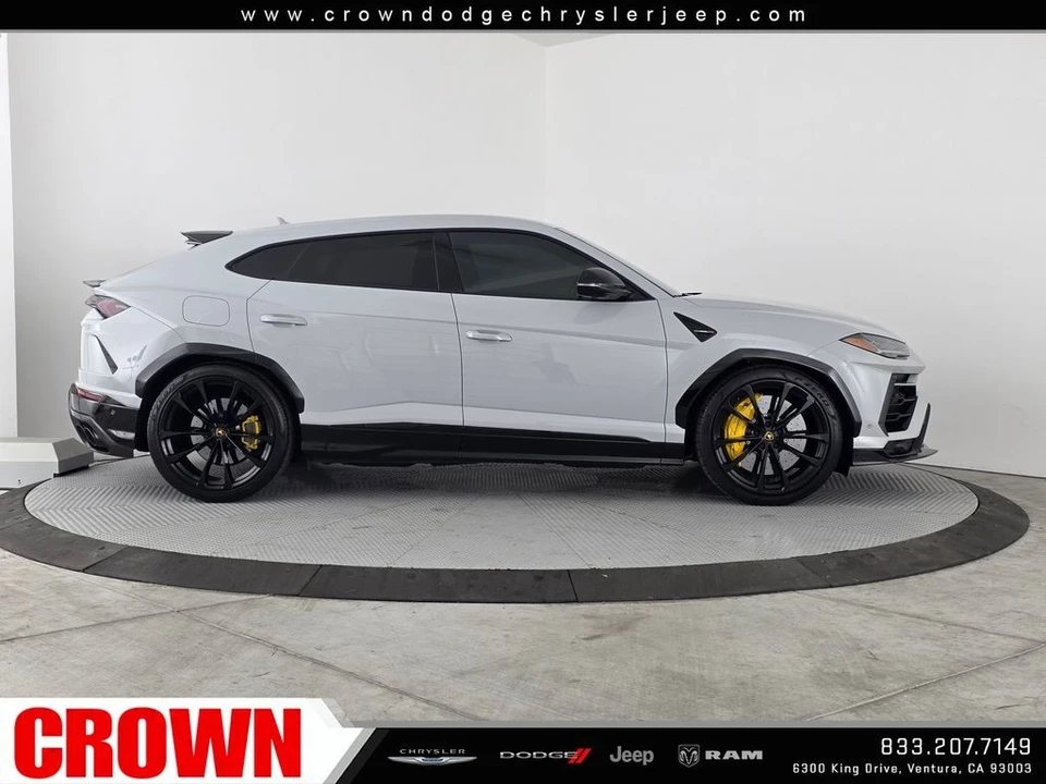 2022 Lamborghini Urus - Image 8 of 31