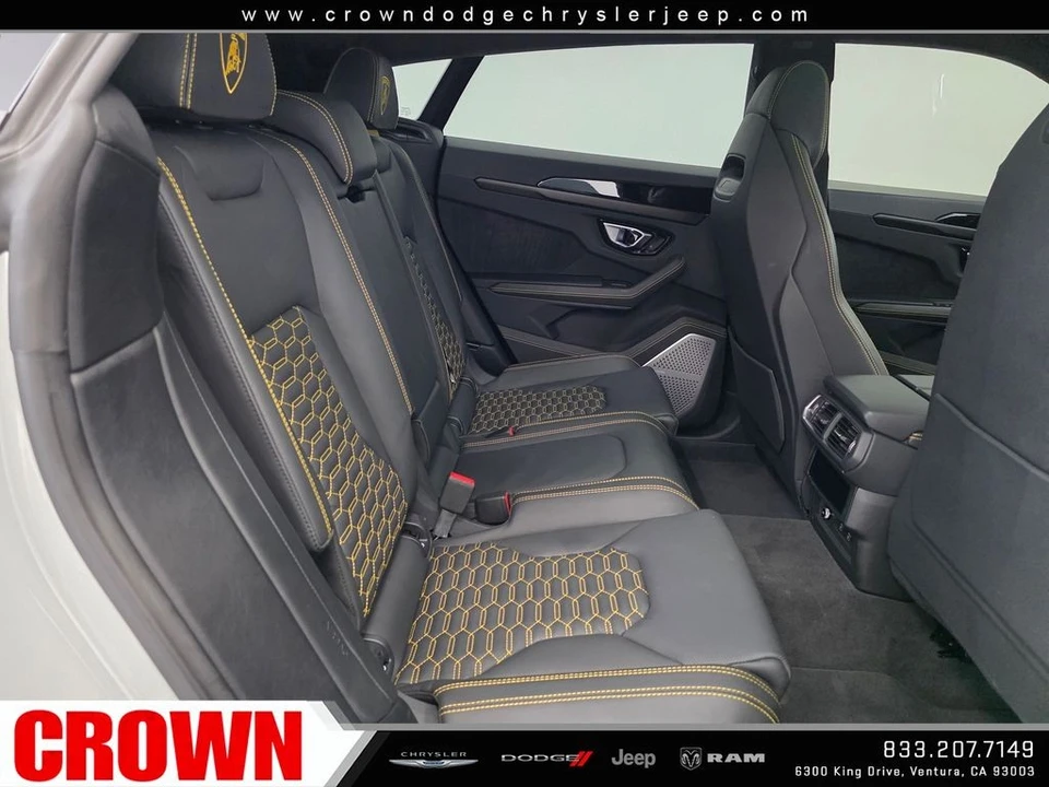 2022 Lamborghini Urus - Image 21 of 31