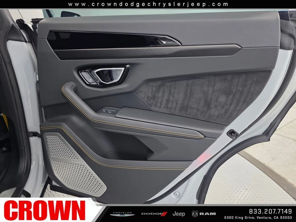 2022 Lamborghini Urus - Image 23 of 31