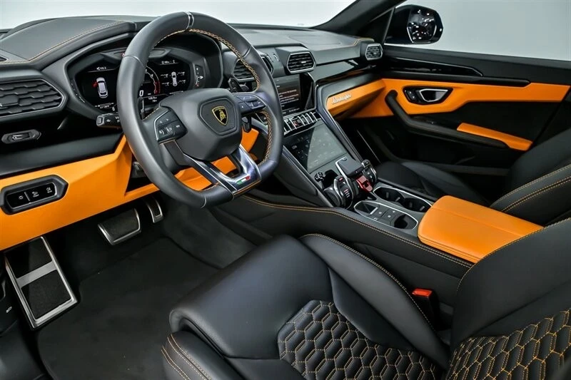 2022 Lamborghini Urus - Image 21 of 21