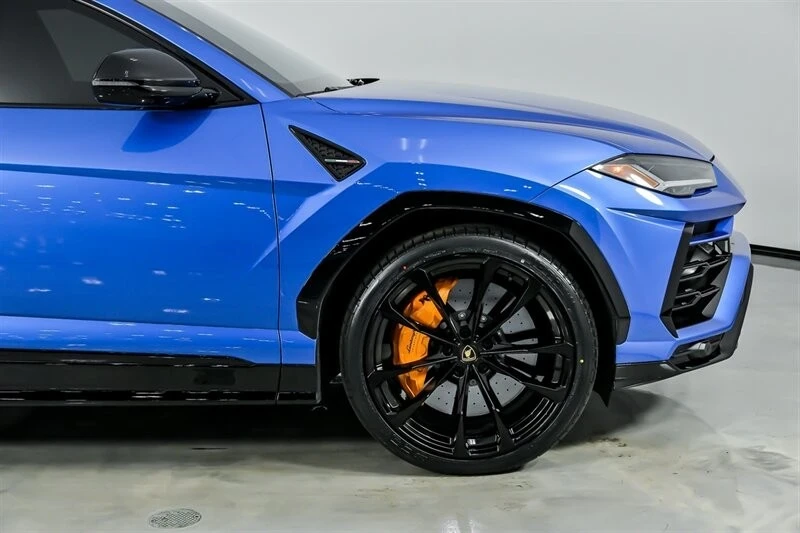 2022 Lamborghini Urus - Image 15 of 21