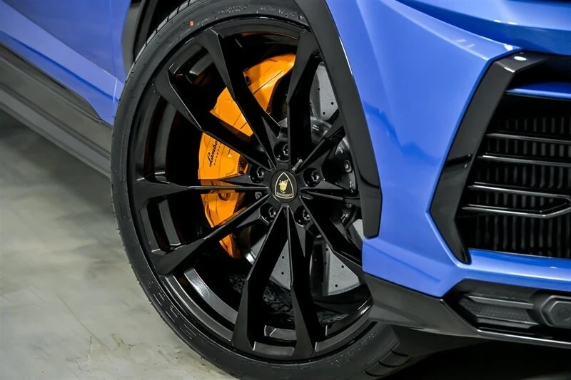 2022 Lamborghini Urus - Image 4 of 12