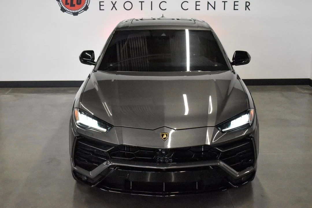 2022 Lamborghini Urus - Image 13 of 31