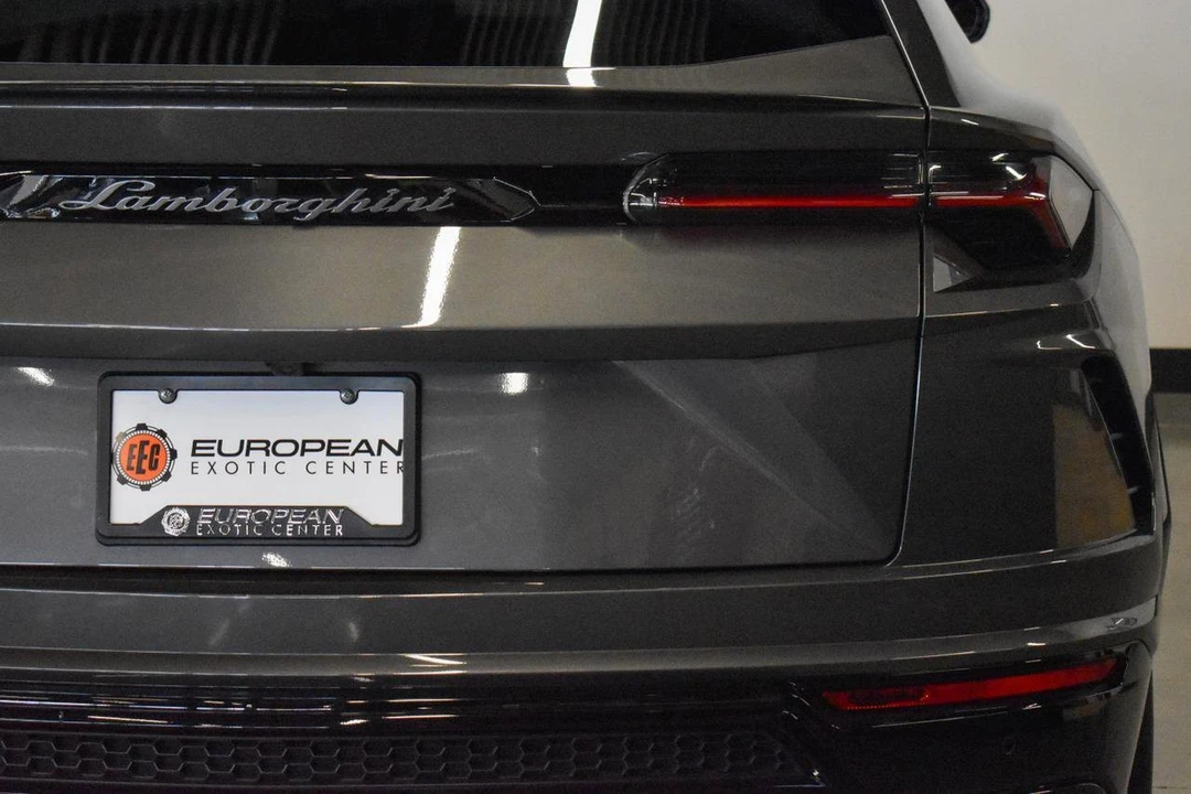 2022 Lamborghini Urus - Image 27 of 31