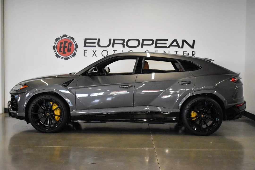 2022 Lamborghini Urus - Image 19 of 21
