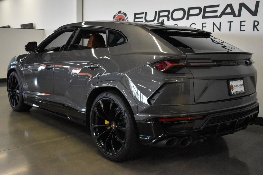 2022 Lamborghini Urus - Image 23 of 31