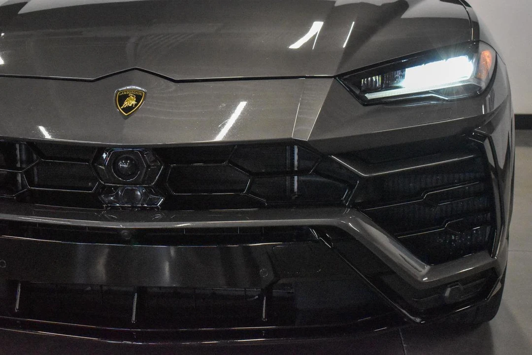 2022 Lamborghini Urus - Image 12 of 31