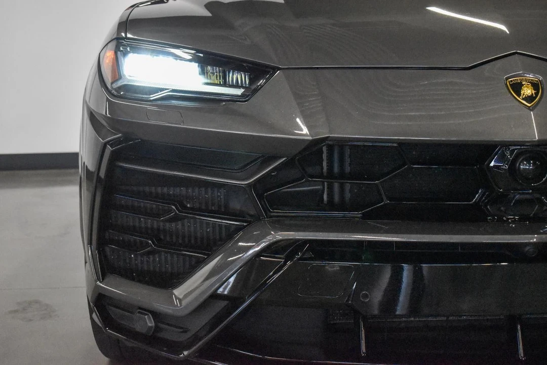 2022 Lamborghini Urus - Image 11 of 21