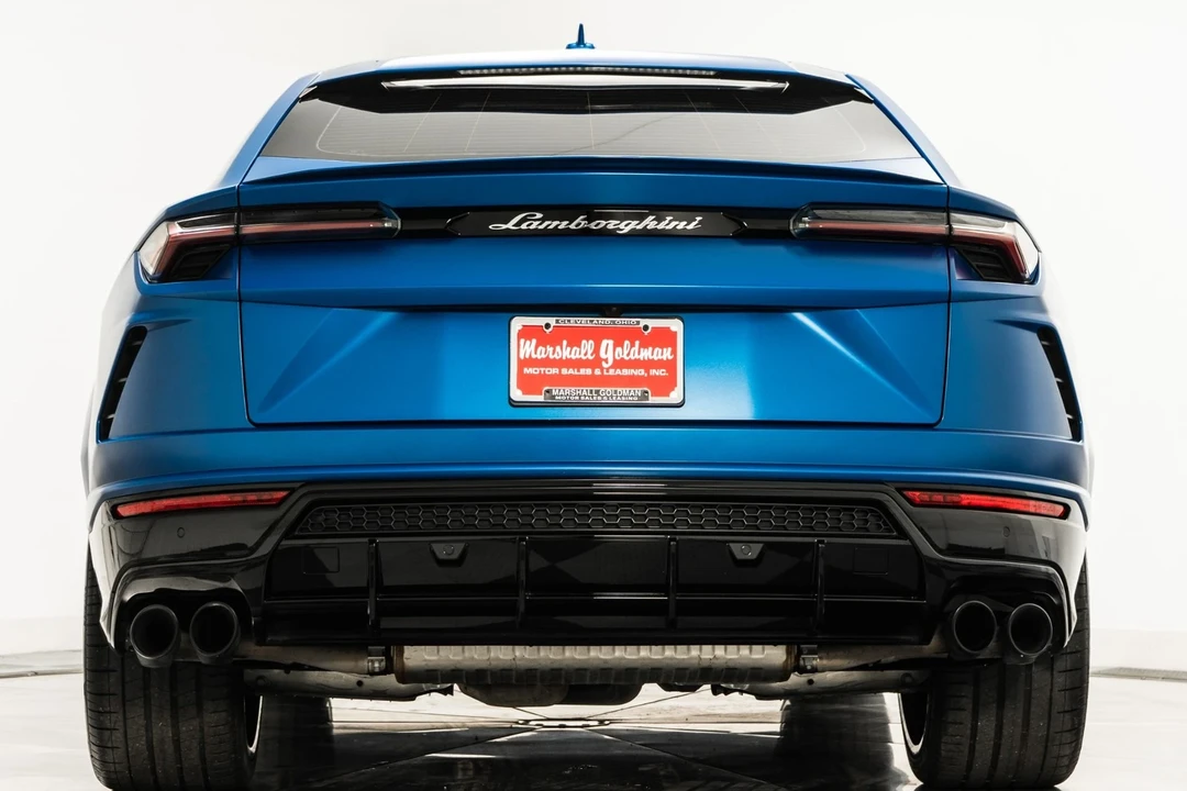 2022 Lamborghini Urus - Image 8 of 12