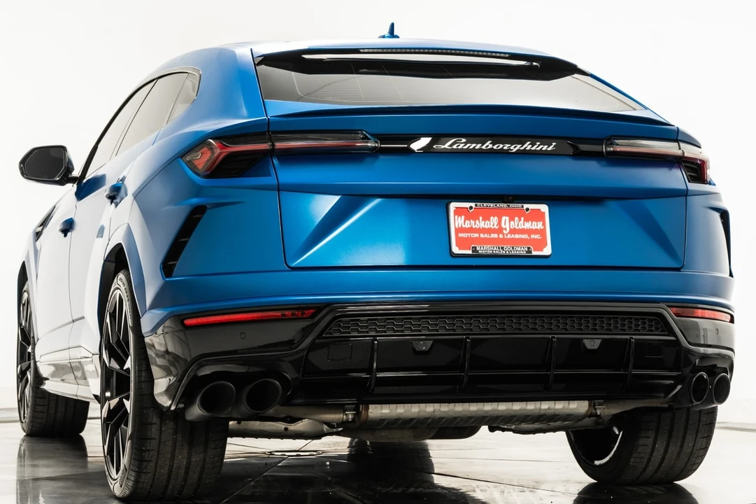 2022 Lamborghini Urus - Image 7 of 12
