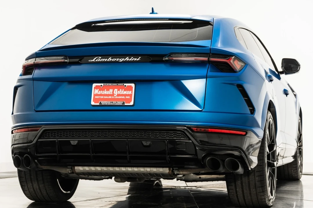 2022 Lamborghini Urus - Image 9 of 12