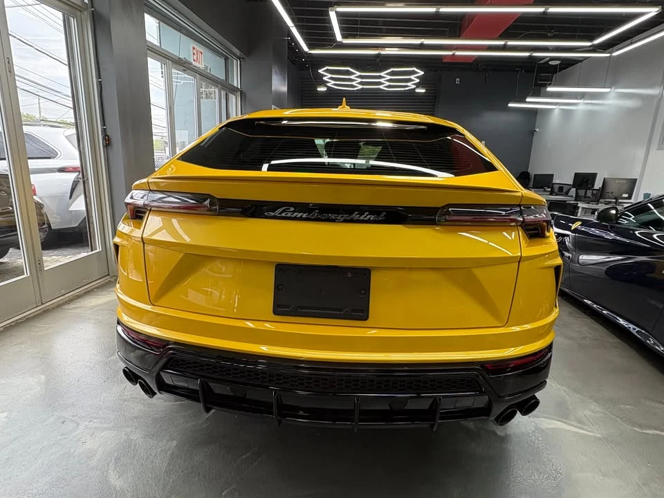 2022 Lamborghini Urus - Image 5 of 20