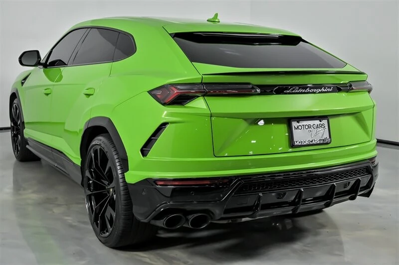 2022 Lamborghini Urus - Image 10 of 21