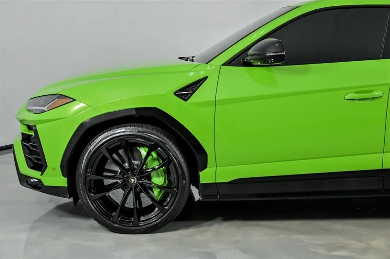 2022 Lamborghini Urus - Image 7 of 21
