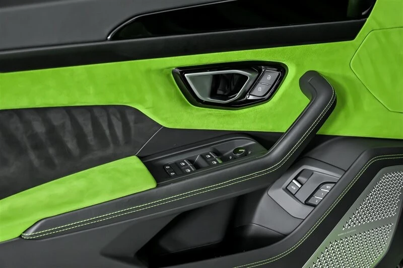 2022 Lamborghini Urus - Image 18 of 21