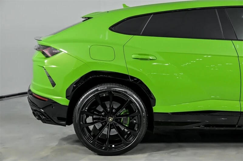 2022 Lamborghini Urus - Image 13 of 21