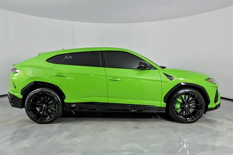 2022 Lamborghini Urus - Image 14 of 21